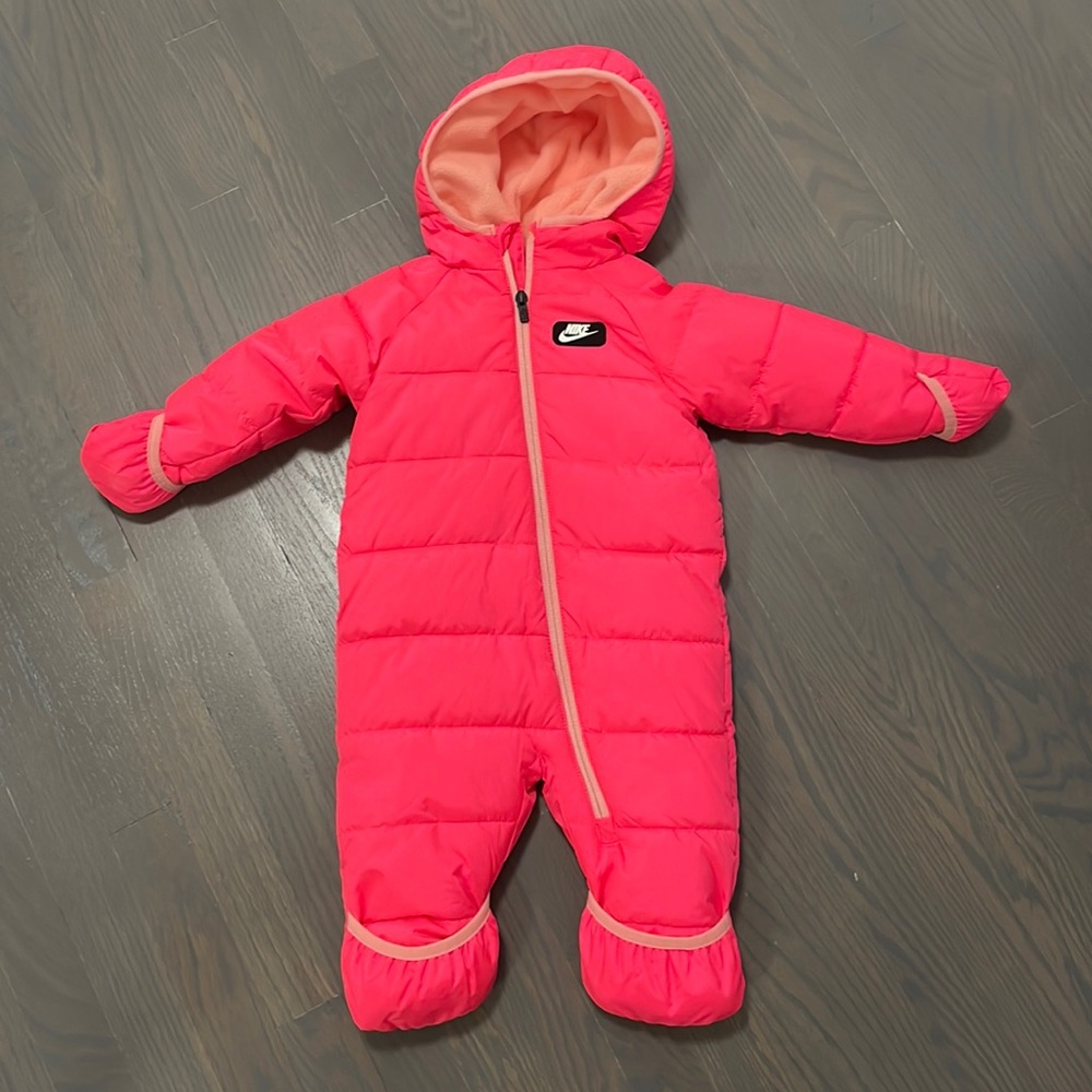 12 month Nike snow suit (worn 1 time for 5 minutes)